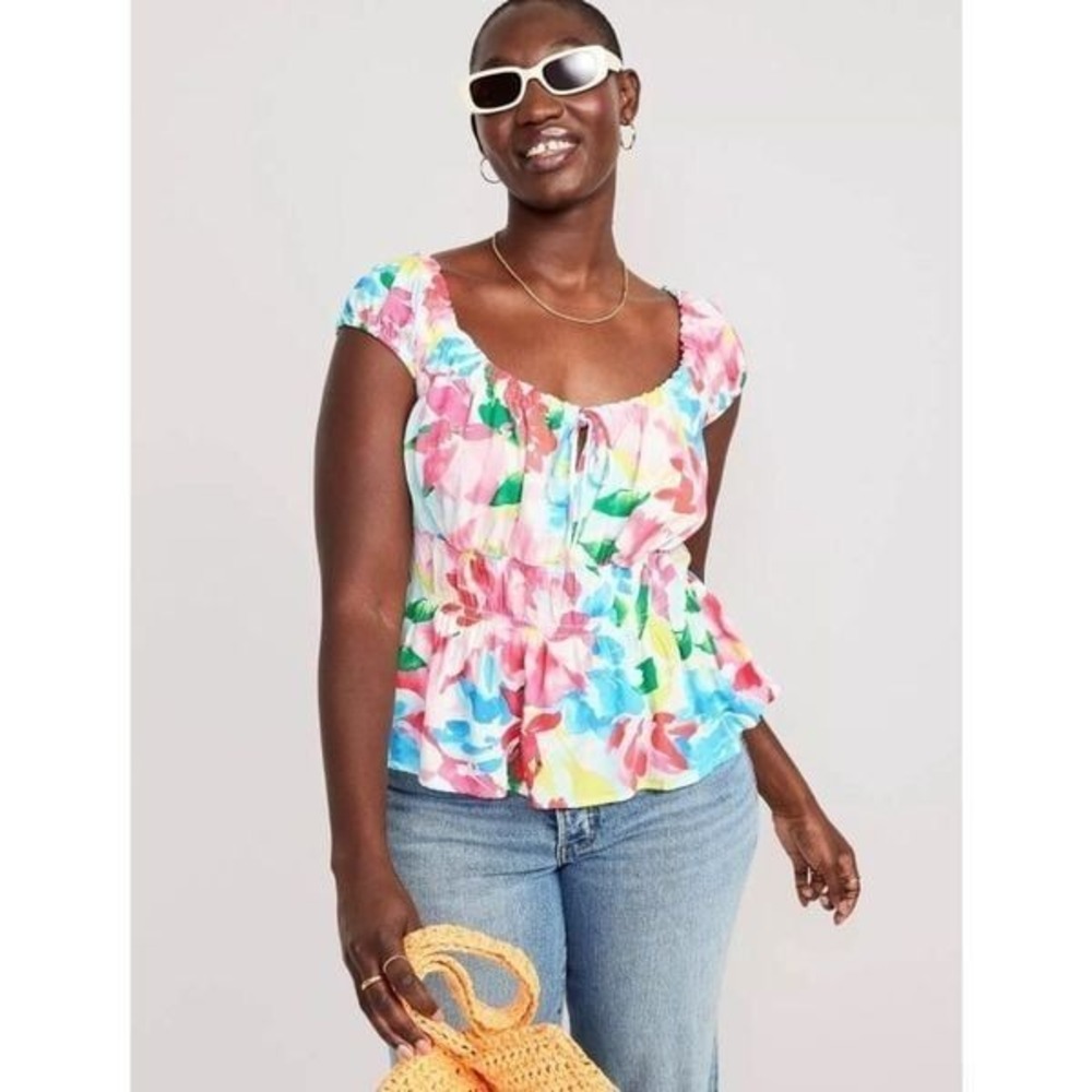 Old Navy Fitted Cap Sleeve Smocked Crepe Top XL Purple Floral Elastic‎
